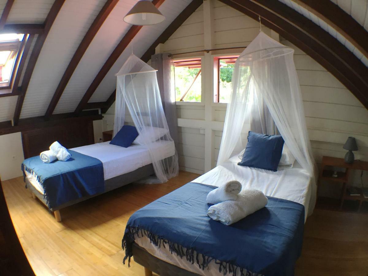 Villa Des Amandiers レザンセス・ダルレット エクステリア 写真