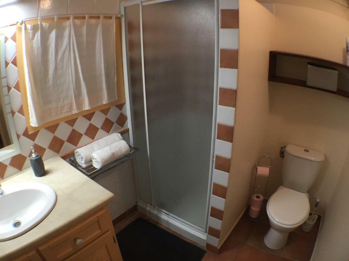 Villa Des Amandiers レザンセス・ダルレット エクステリア 写真